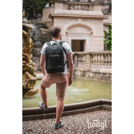 BAAGL Batoh Friends černý