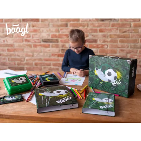 BAAGL Skládací školní kufřík Fotbal s kováním