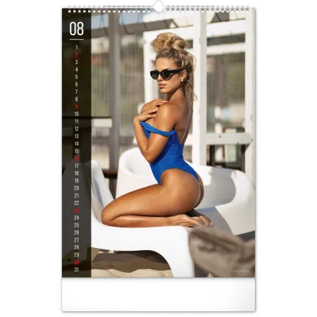 Nástěnný kalendář Girls Exclusive 2026, 33 x 46 cm