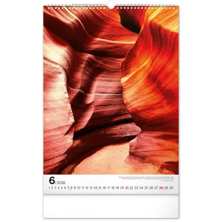 NOTIQUE Nástěnný kalendář Národní parky světa 2026, 33 x 46 cm