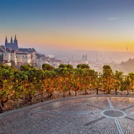 NOTIQUE Poznámkový kalendář Praha 2026, 30 x 30 cm